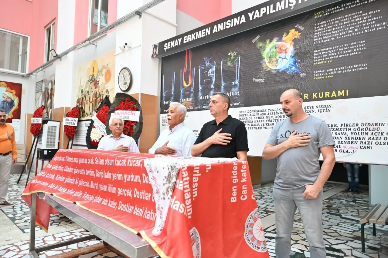 Şehzadeler Belediye Başkanı Hakan Şimşek'in Acı Günü! Annesi Hayatını Kaybetti: Cenaze Töreni Düzenlendi